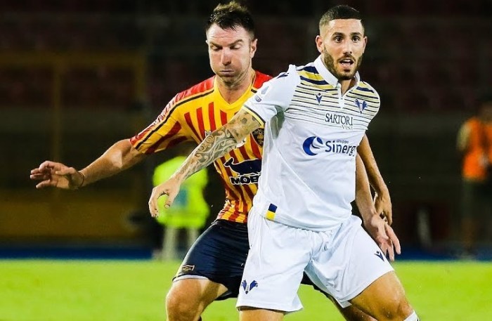 BAZOKABET – Lecce vs Verona, Salentini Tekuk 9 Pemain Gialloblu